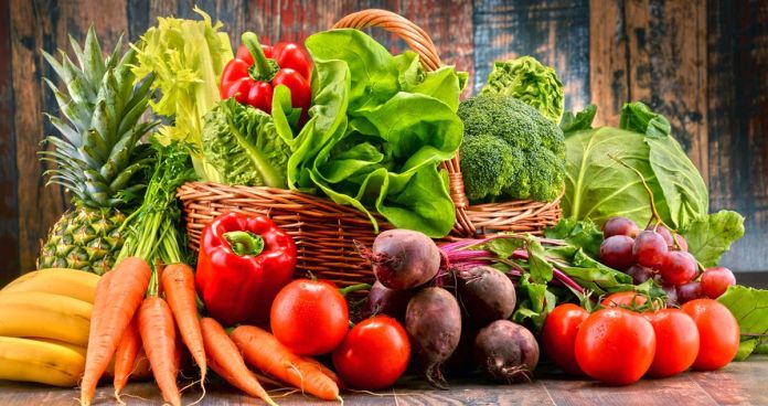 Prefeitura de Senador Canedo garante reforço alimentar por meio de kits de verduras