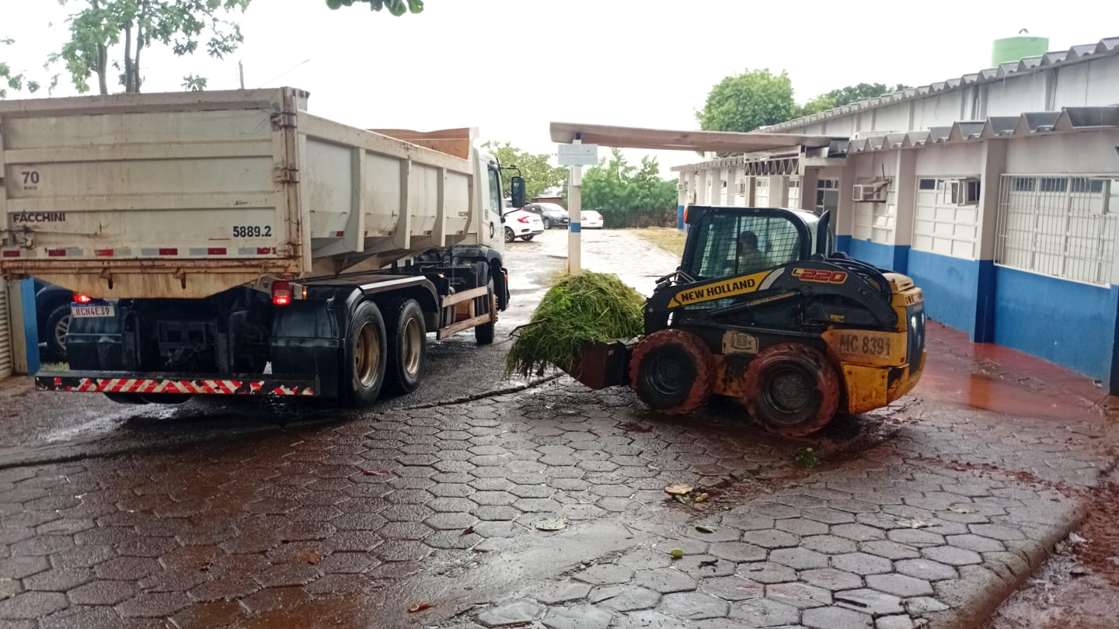 Prefeitura de Goiânia intensifica limpeza e manutenção nas unidades de saúde